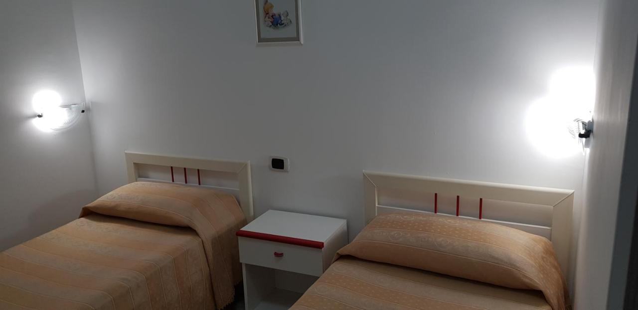 Holiday B&B Vico Del Gargano Exterior photo